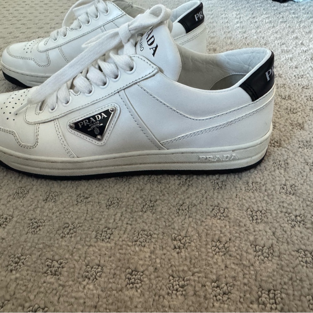 Prada downtown leather sneaker - Picture 2 of 7